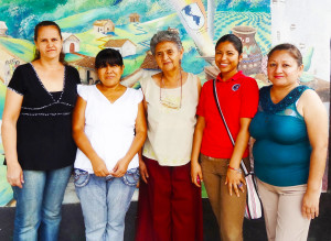 Rosario González (second from left) with the rest of the Casa del Niño cervical cancer prevention team